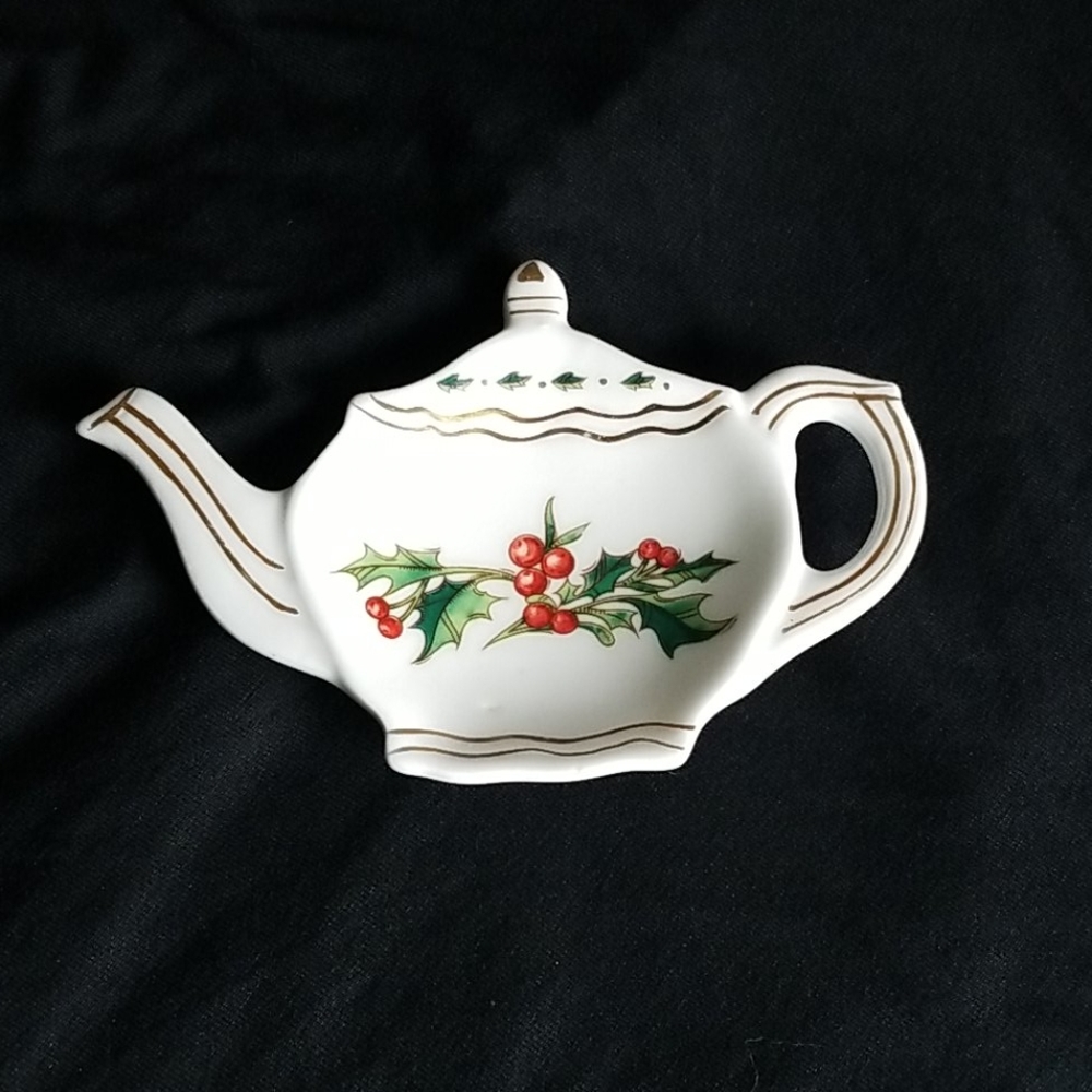 Bone china by Tom Hegg